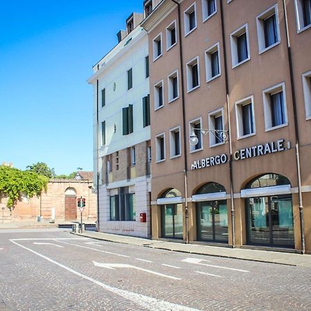 Hotel Centrale Este Exterior photo