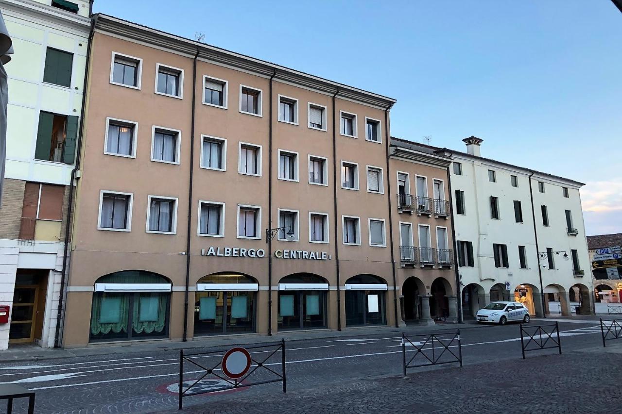 Hotel Centrale Este Exterior photo